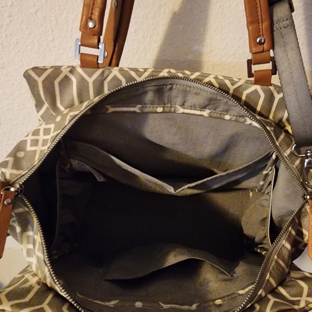 Petunia Pickle Botttom Diaper bag - Picture 3 of 5